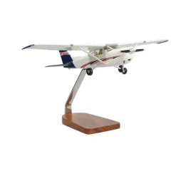ATP Cessna 172 Skyhawk Clear Canopy Large Mahogany Model