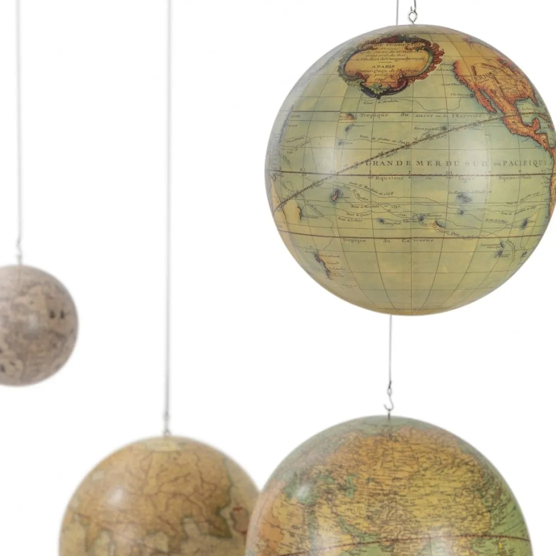 Authentic Models Globe Mobile - GL060