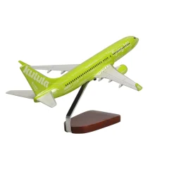 Boeing 737-800 Kulula Flying 101 Large Mahogany Model