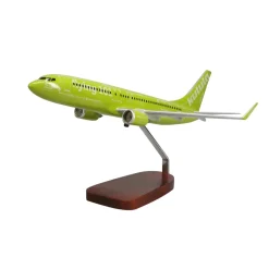 Boeing 737-800 Kulula Flying 101 Large Mahogany Model