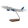 Boeing 777-200 United Airlines (2019 New Livery) Large Mahogany Model
