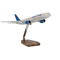 Boeing 777-200 United Airlines (2019 New Livery) Large Mahogany Model