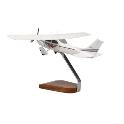 Cessna 182 Skylane (White) Large Mahogany Model