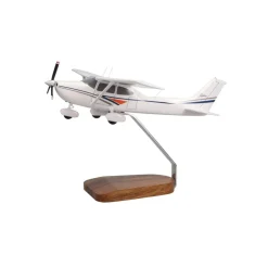 Cessna 182 Skylane (White) Large Mahogany Model