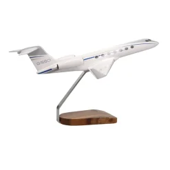 Gulfstream G550 Large Mahogany Model