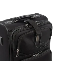 Travelpro FlightCrew5 22